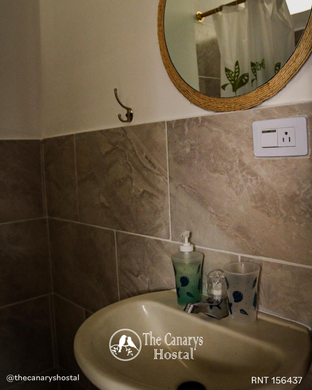 The Canarys Hostal Santa Rosa de Cabal Dış mekan fotoğraf